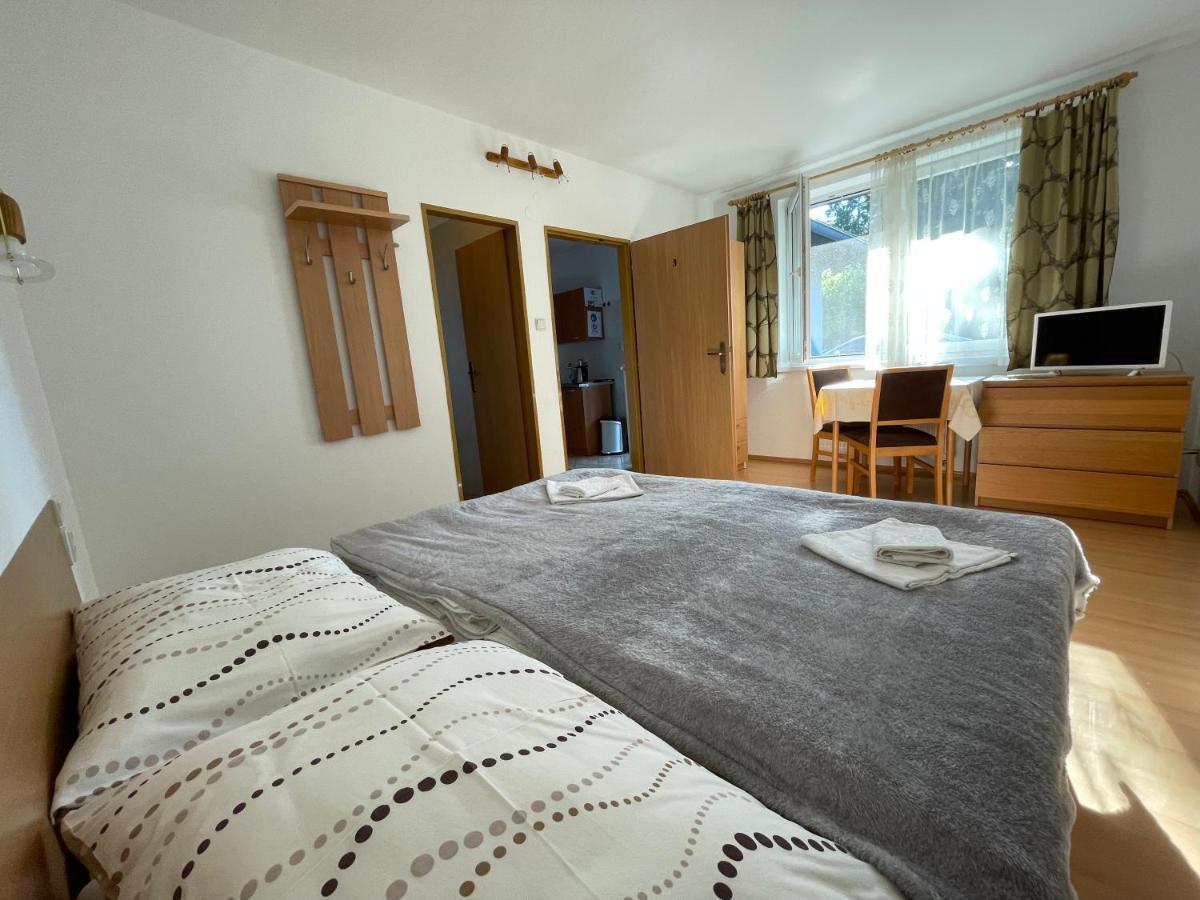 Privat Hotos Apartment Liptovsky Mikulas Exterior photo